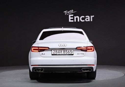 Audi A4 (B9)