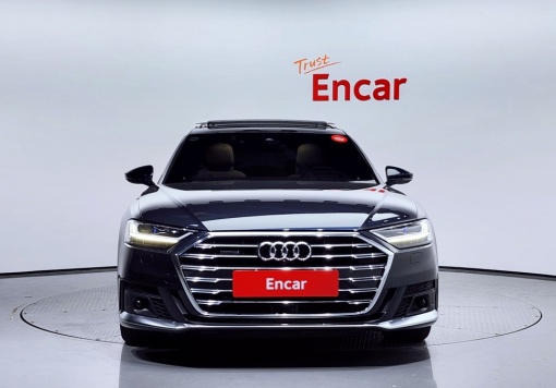 Audi A8 (D5)