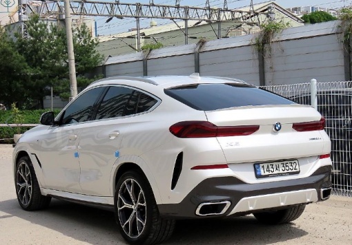 BMW X6 (G06)