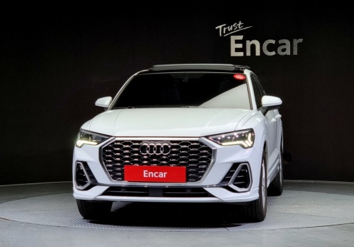 Audi Q3 (F3)