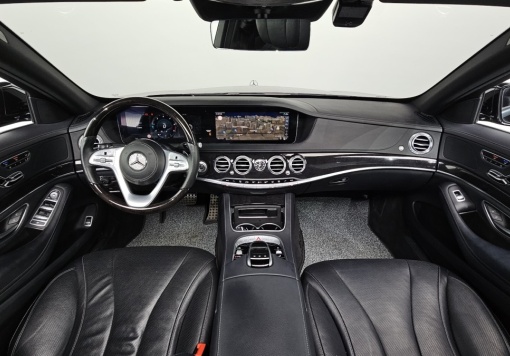 Mercedes-Benz S-Class W222
