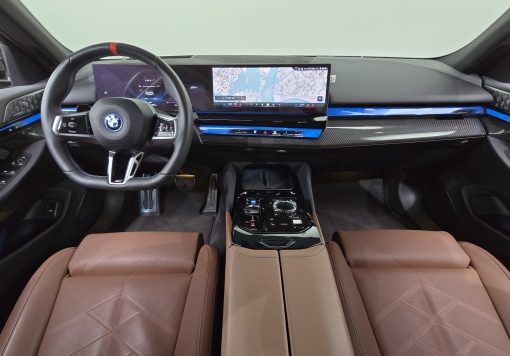 BMW i5 (G60)