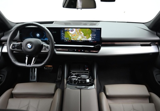 BMW 5 Series (G60)