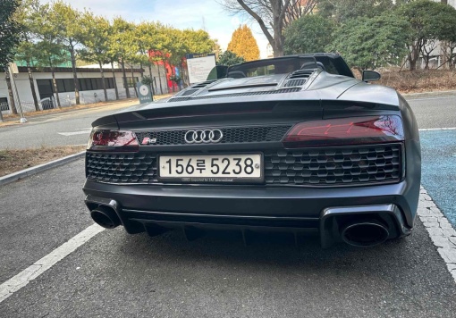 Audi R8 (4S)