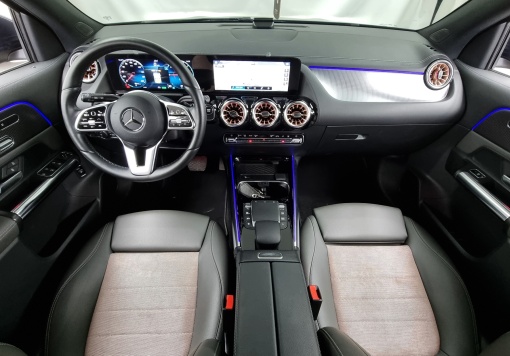 Mercedes-Benz EQA-H243