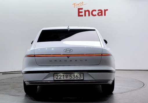 Hyundai Grandeur Hybrid (GN7)