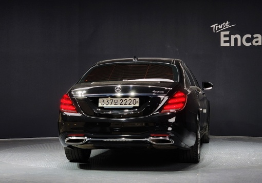 Mercedes-Benz S-Class W222