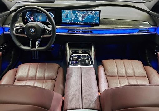 BMW 7 Series (G70)