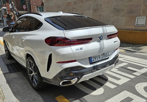 BMW X6 (G06)