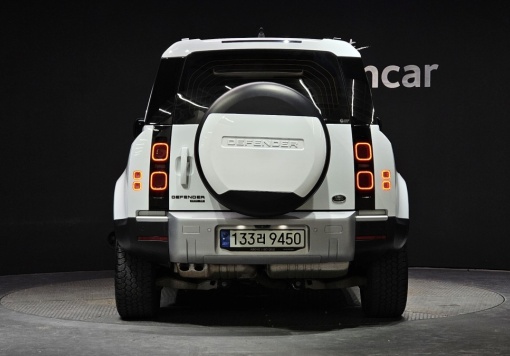 Land rover Defender (L663)