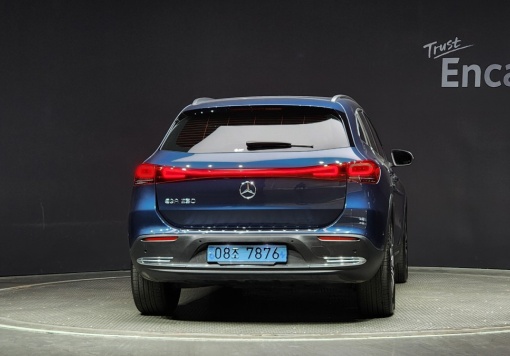 Mercedes-Benz EQA-H243