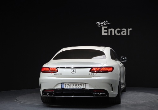 Mercedes-Benz S-Class W222