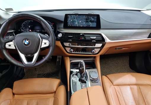 BMW 5 series (G30)