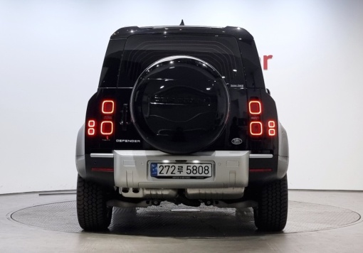 Land rover Defender (L663)