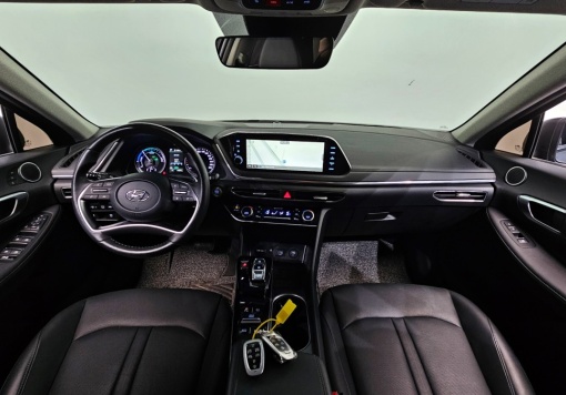 Hyundai Sonata Hybrid (DN8)