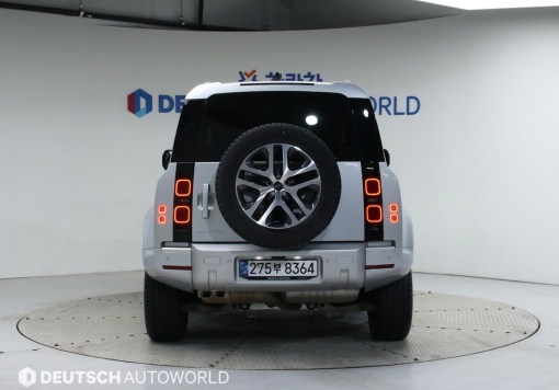 Land rover Defender (L663)
