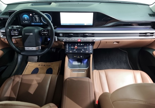 Hyundai Grandeur (GN7)