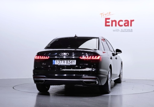 Audi A4 (B9)