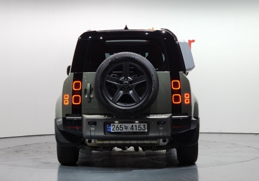 Land rover Defender (L663)