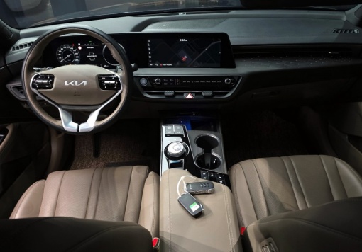 Kia K8