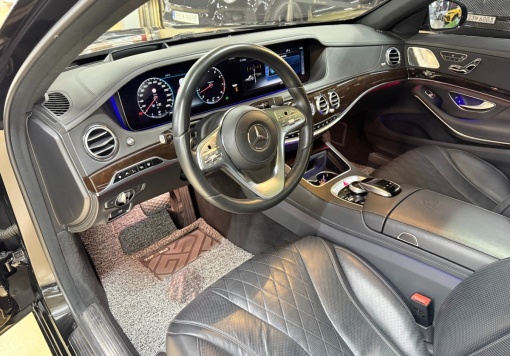 Mercedes-Benz S-Class W222