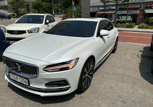 Volvo S90