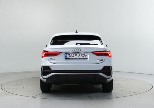Audi Q3 (F3)