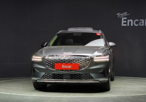 Genesis Electrified GV70