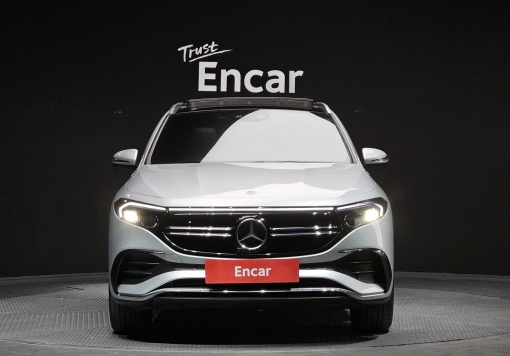 Mercedes-Benz EQA-H243