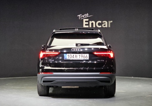 Audi Q3 (F3)