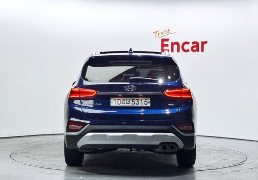 Hyundai Santa Fe TM