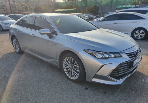 Toyota Avalon 5th generation