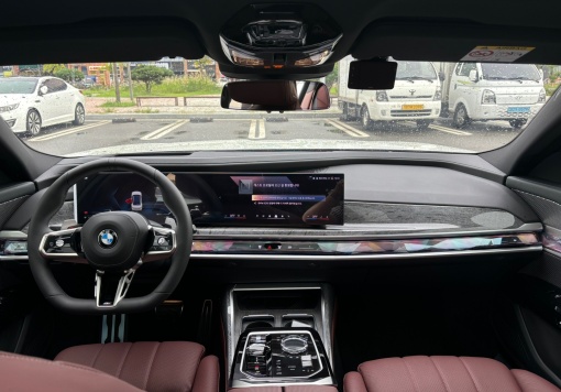 BMW 7 Series (G70)