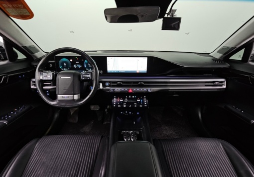 Hyundai Grandeur Hybrid (GN7)