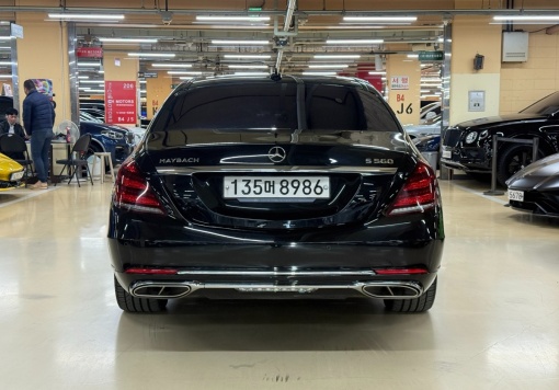 Mercedes-Benz S-Class W222