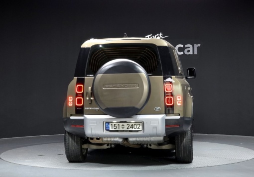 Land rover Defender (L663)