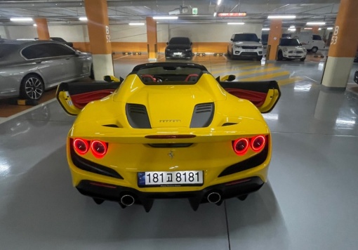 Ferrari F8 Spider