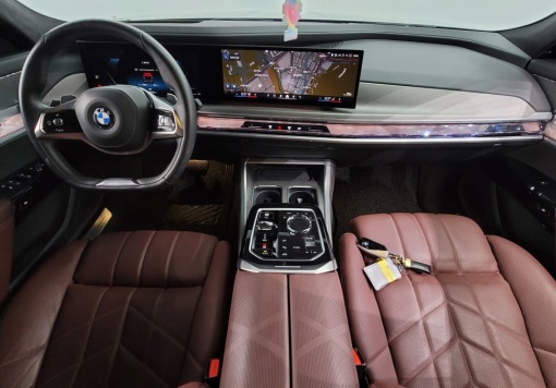 BMW 7 Series (G70)