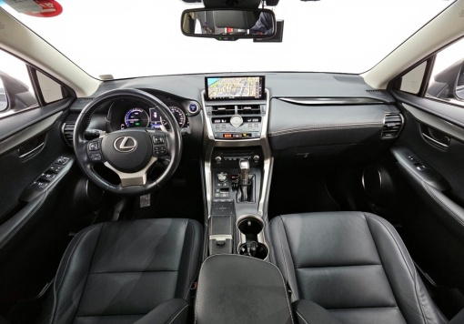 Lexus NX300h