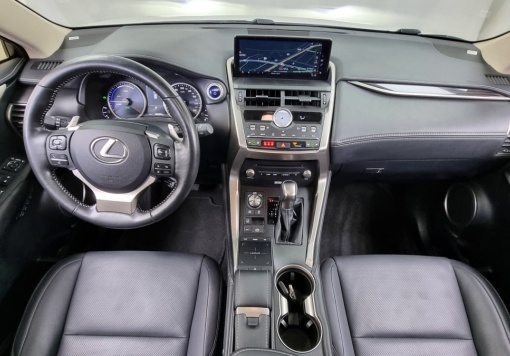 Lexus NX300h