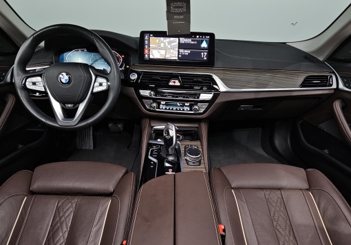 BMW 5 series (G30)