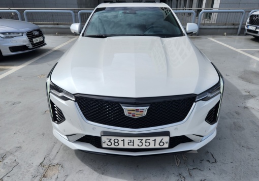 Cadillac CT4