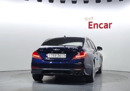 Genesis G70