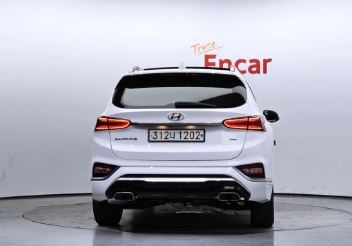 Hyundai Santa Fe TM