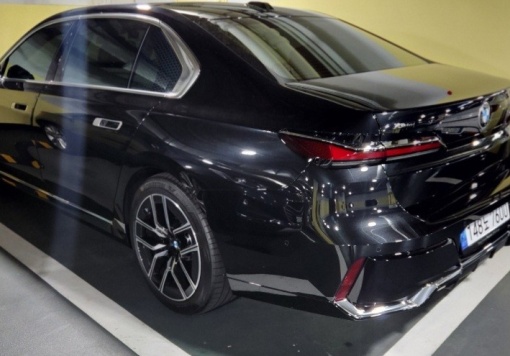 BMW 7 Series (G70)
