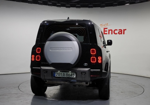 Land rover Defender (L663)
