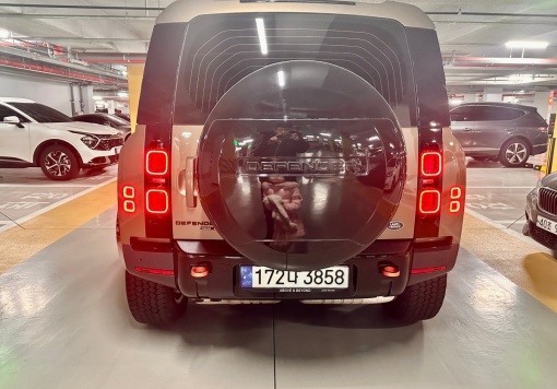 Land rover Defender (L663)