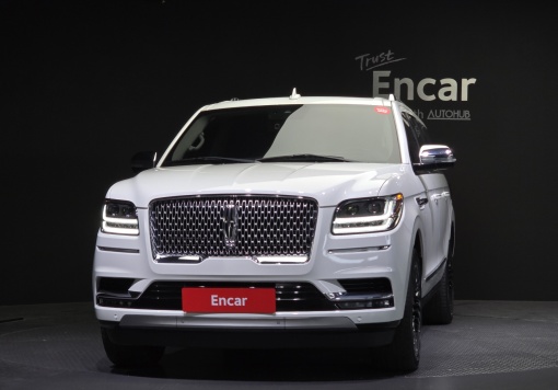 Lincoln Navigator 4th generation