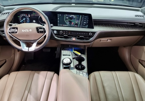 Kia K8 Hybrid