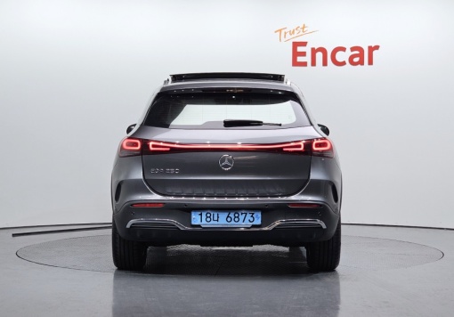 Mercedes-Benz EQA-H243